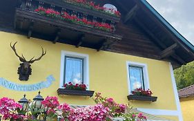 Pension Landhaus Ingrid B&B
